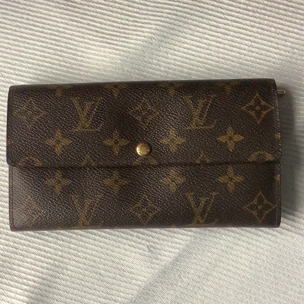 Louis Vuitton wallet. Long brown Monogram